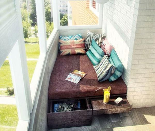 Спальня на балконе