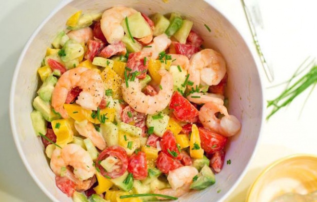 8 вкуснейших салатов, которые так и просятся на новогодний стол