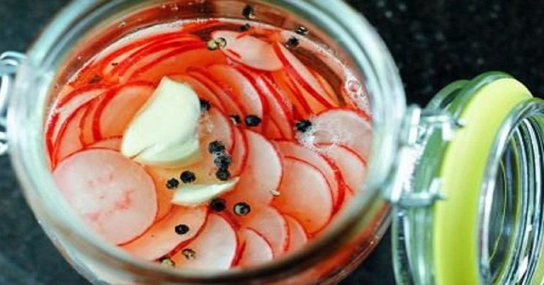 Забудь о лекарствах! Продукт, который поможет восстановить щитовидную железу и избавиться от запора